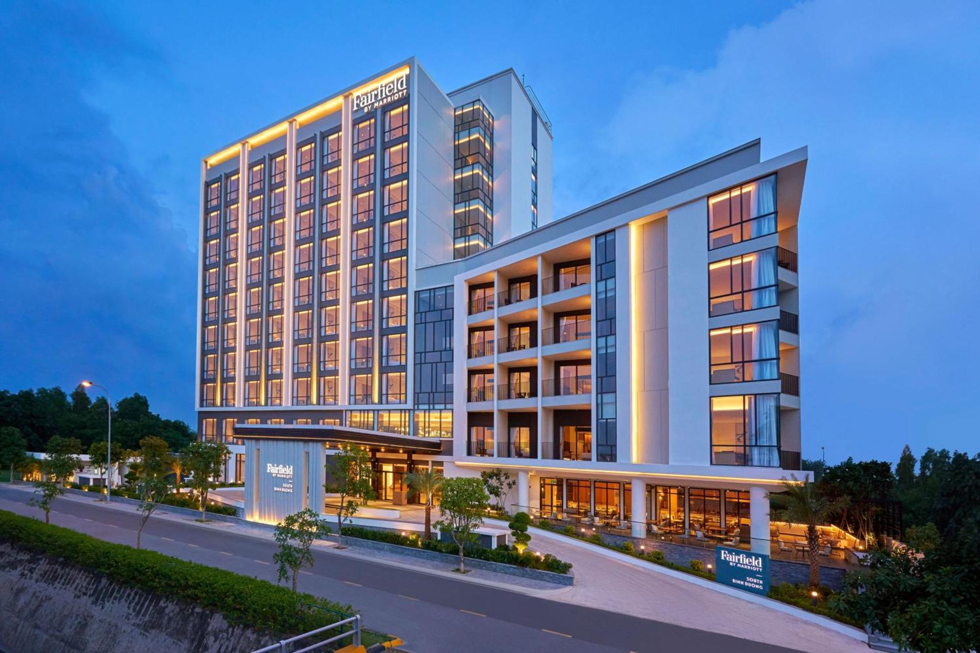 Hotel Fairfield By Marriott South Binh Duong Thuan An Esterno foto