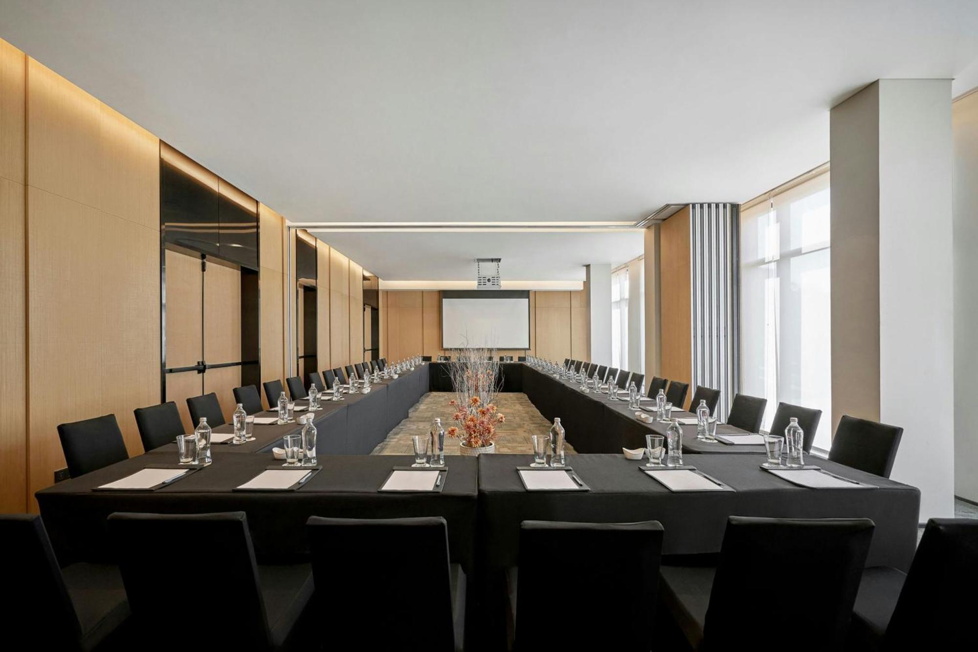 Hotel Fairfield By Marriott South Binh Duong Thuan An Esterno foto