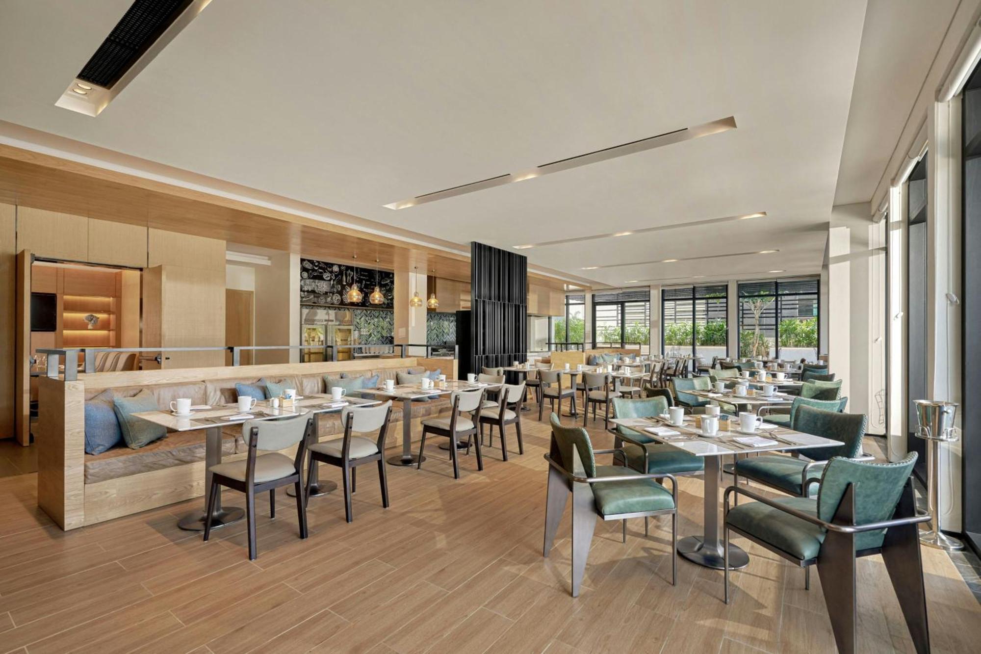 Hotel Fairfield By Marriott South Binh Duong Thuan An Esterno foto